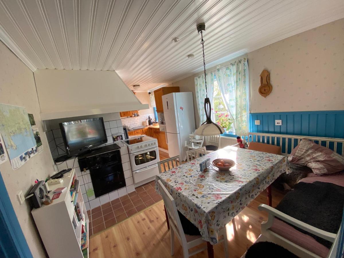Spjutsbygds Gards Bed And Breakfast Rodeby 외부 사진